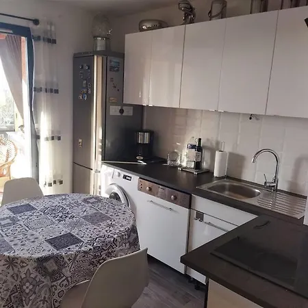 2 Pieces * La Londe-les-Maures